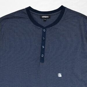 Express Henley Shirt Mens XL Extra Large‎ Navy Blue Striped Short Sleeve NWOT